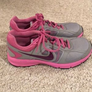 Nike Air Reslon Running Shoe 8.5